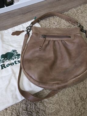 Roots Olivia Tribe Leather, Africa Brown Hobowear on  Shoulder or Cross  Body